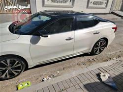 نيسان ماكسيما